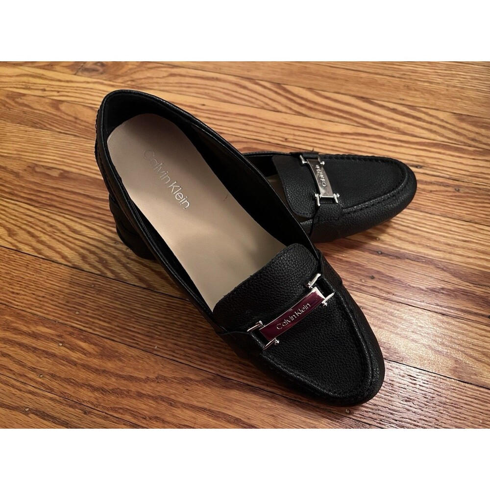 Calvin Klein Women's Lakey2 Faux Leather Moc Toe Loafer Black Size 9